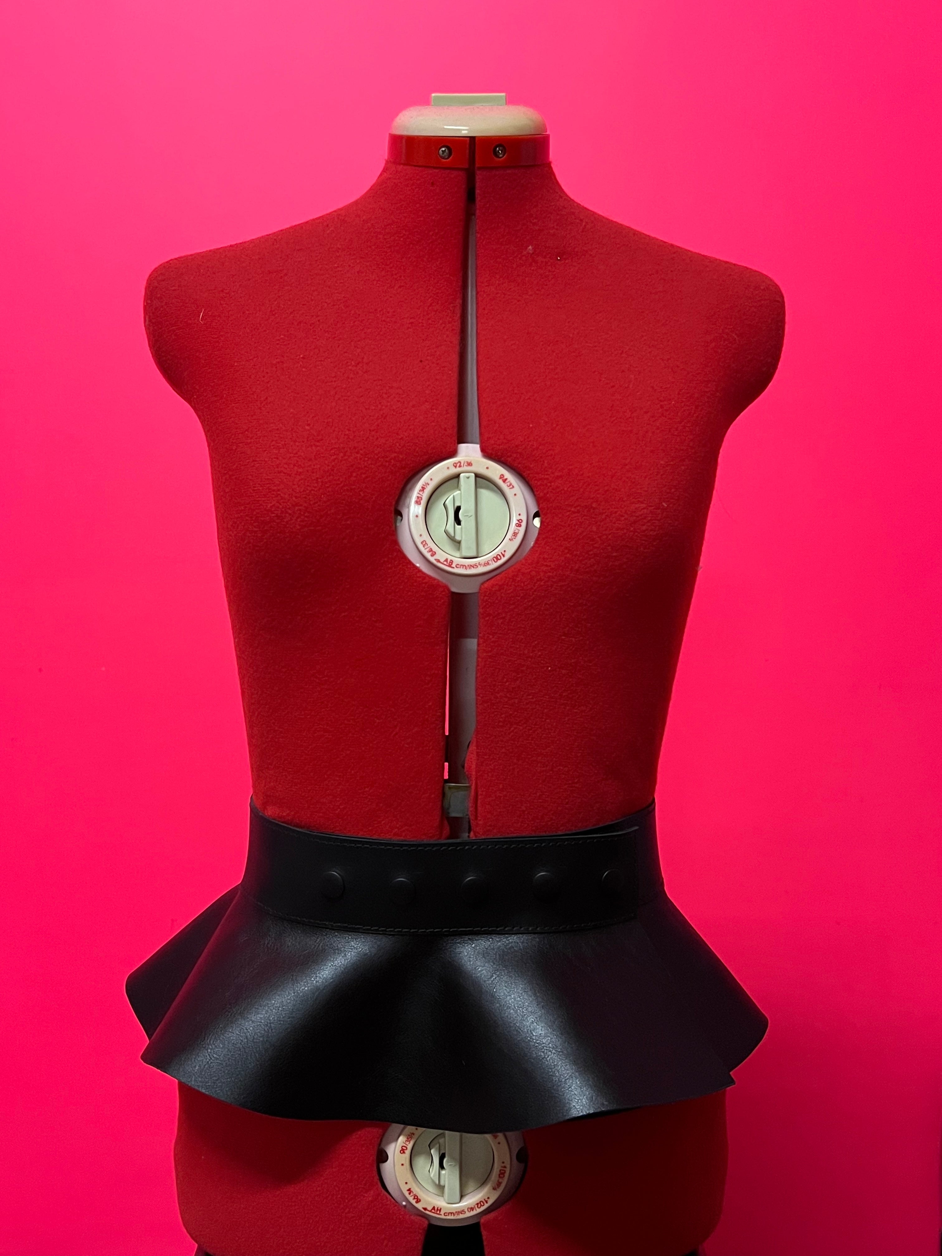REMEN Peplum leather belt