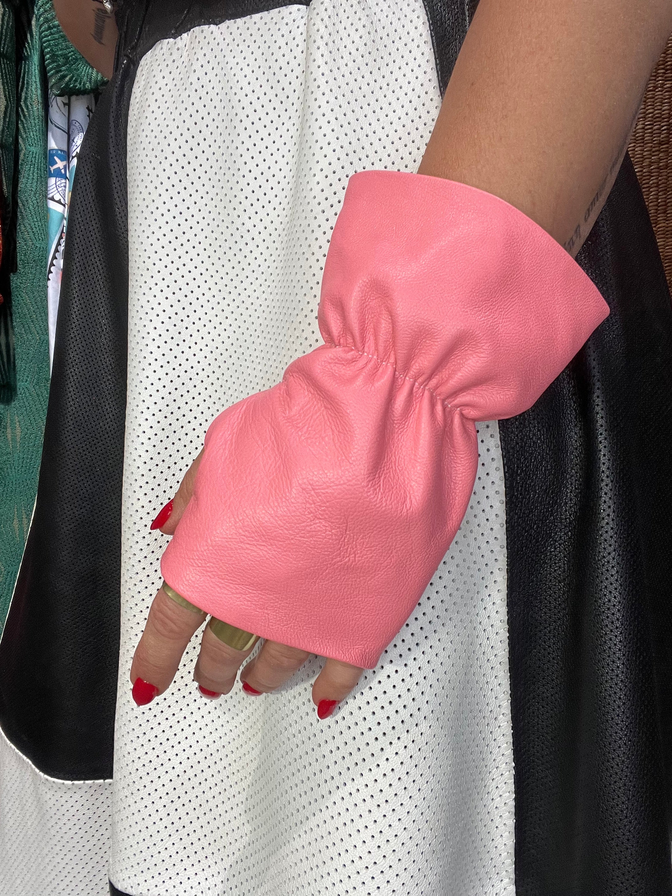 Nada Short Leather Fingerless Gloves | Limited Edition