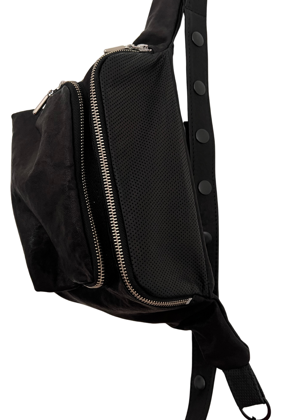 KORZO UTILITY CROSS BODY BAG | BLACK/BLACK PERFORATED COMBO