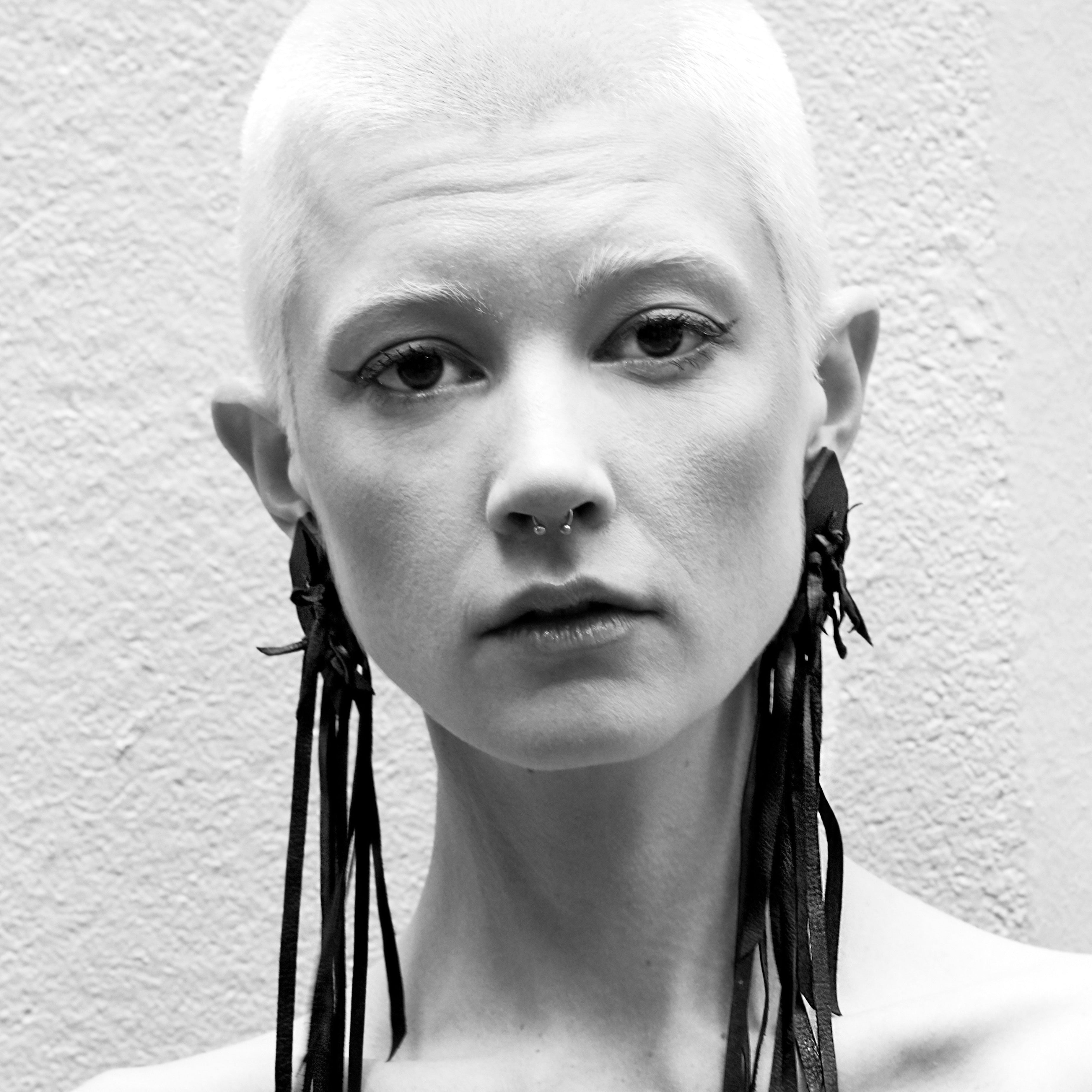 Vasilka Earrings | Black