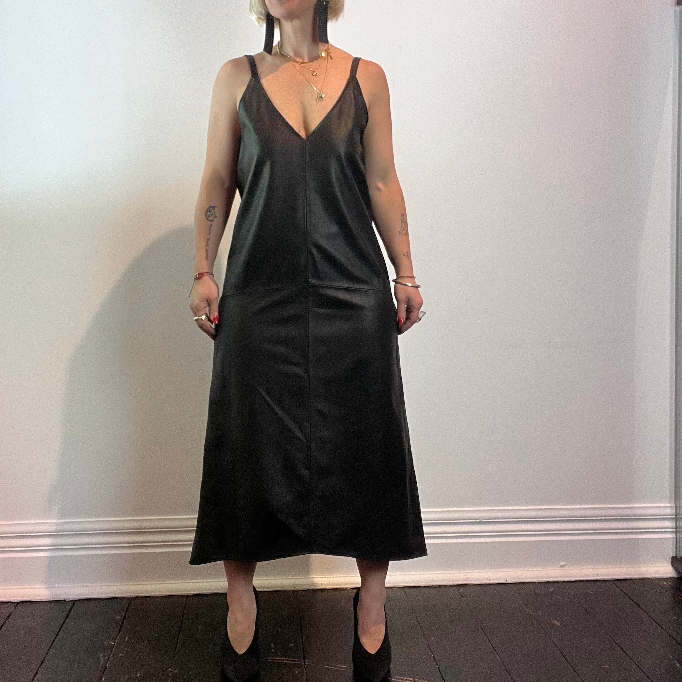 Alista | Teksturi V Cami Dress